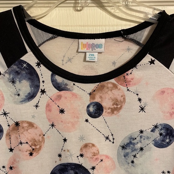 LuLaRoe Randy top - Picture 2 of 4